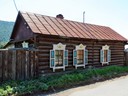 Wohnhaus in Listwjanka am Baikalsee, Sibirien, Russland