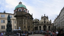 St. Salvatorkirche und Kreuzherrenplatz