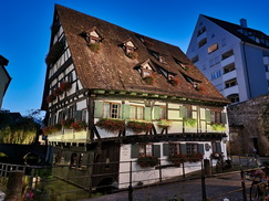 Ulm (D) - Hotel Schiefes Haus (Das weltweit schiefste Hotel)