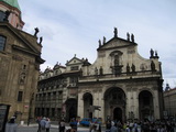 St. Salvatorkirche und Kreuzherrenplatz